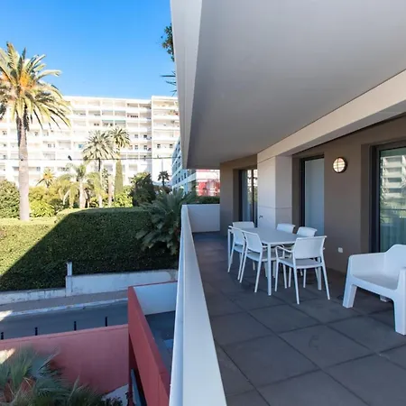 Appartement Renovated 2-br With Terrace And Pool *